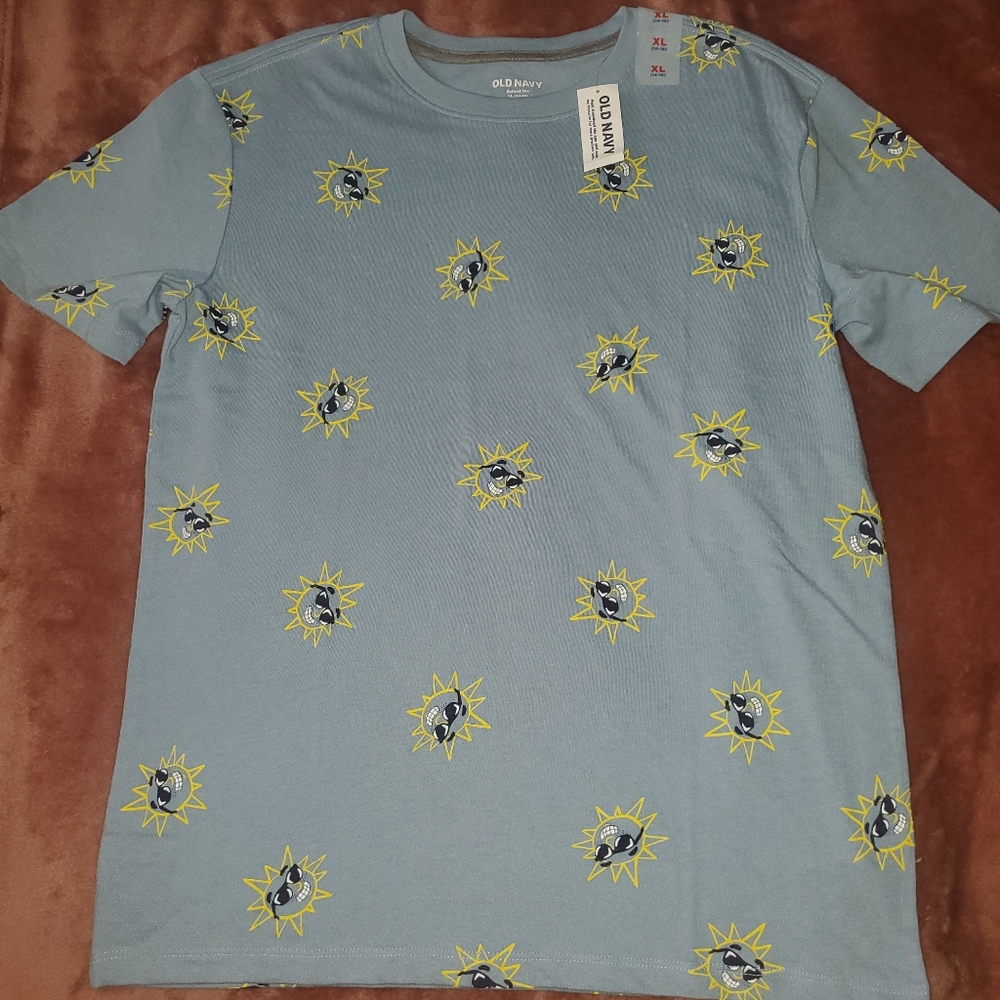 Kids Old Navy t-shirt